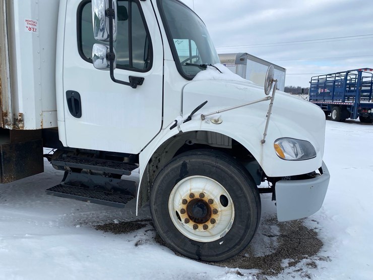 2019-freightliner-m2-curtain-side/box-truck-image-9
