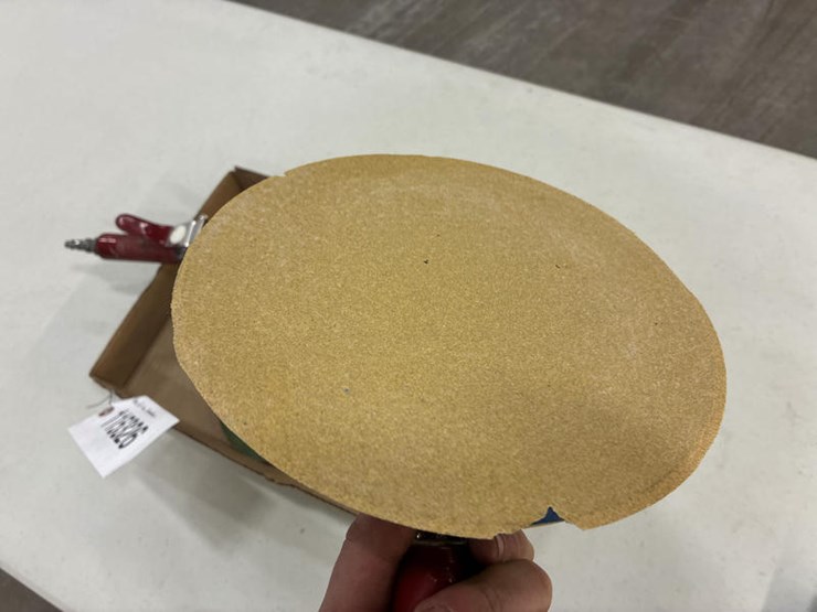 #115326-•-box-of-air-sanders-image-5