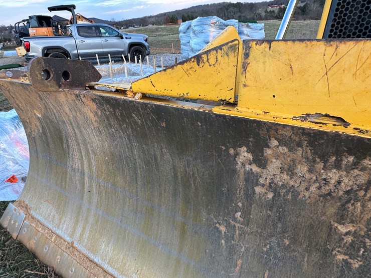 komatsu-d65px-image-17