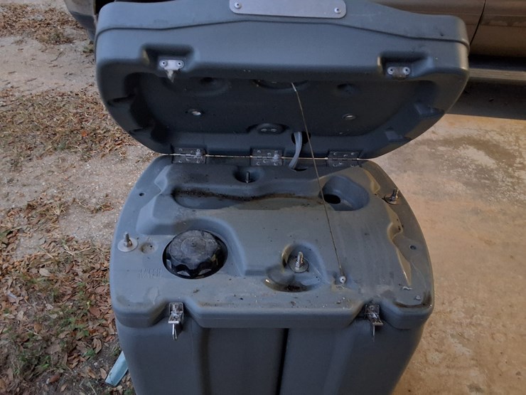 #303-•-dual-hand-wash-station-image-3