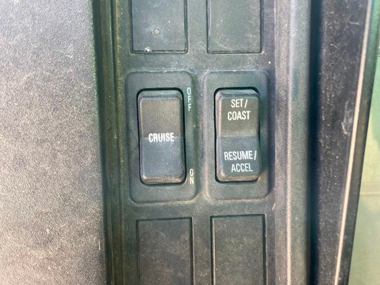 international-4700-image-6