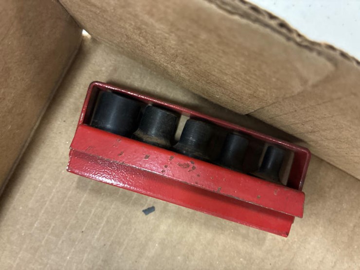 #115290-•-assortment-3/8-sockets-image-5