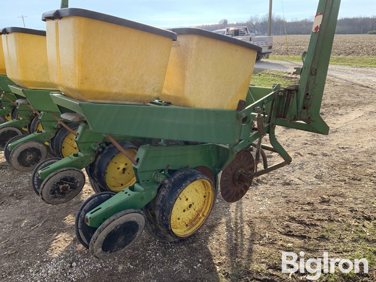 john-deere-7000-image-14