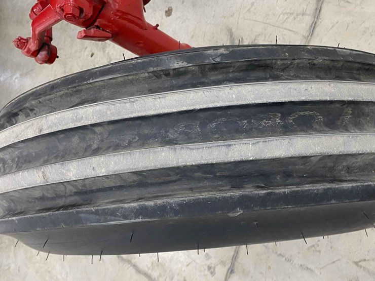 farmall-1206-open-station-restored-image-77