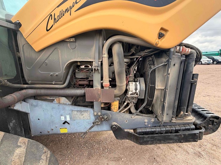 2005-challenger-55-track-tractor-image-35