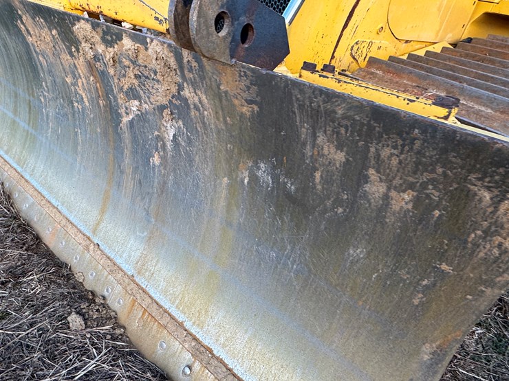 komatsu-d65px-image-12