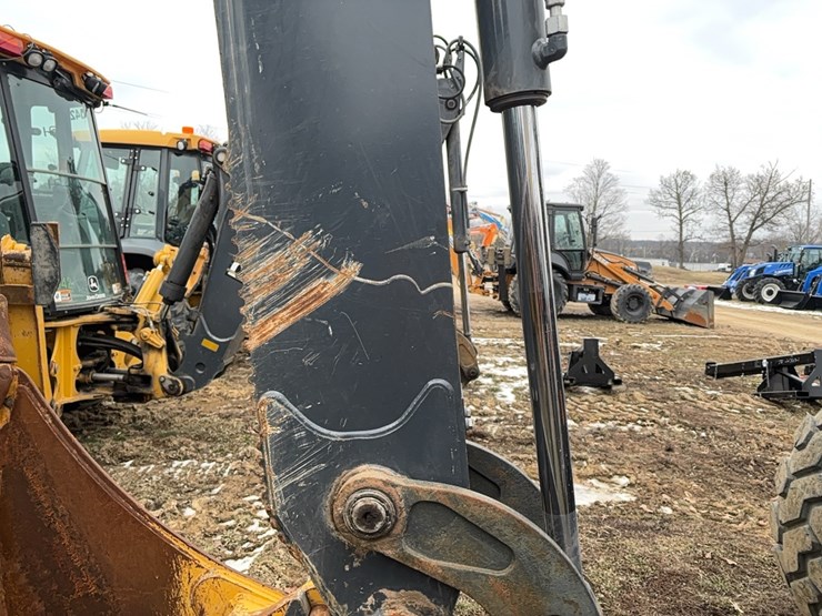 john-deere-310-image-27