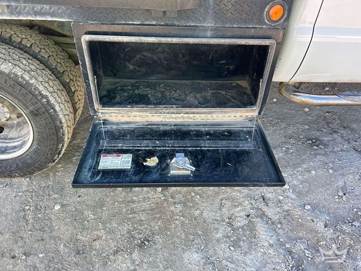 2015-ford-f350-image-23