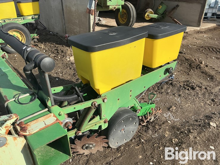 john-deere-7300-image-17