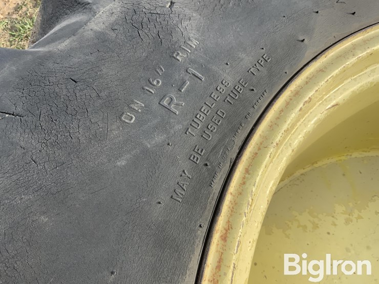 john-deere-10-image-15