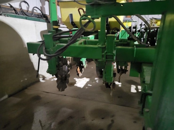 john-deere-7000-image-27