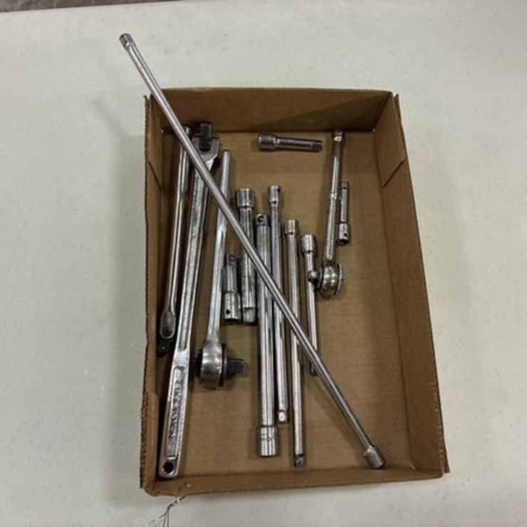 #115286 • ASSORTED RATCHET & EXTENTIONS