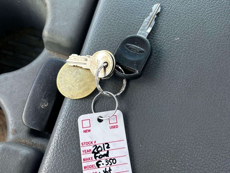 2012-ford-f350-image-31