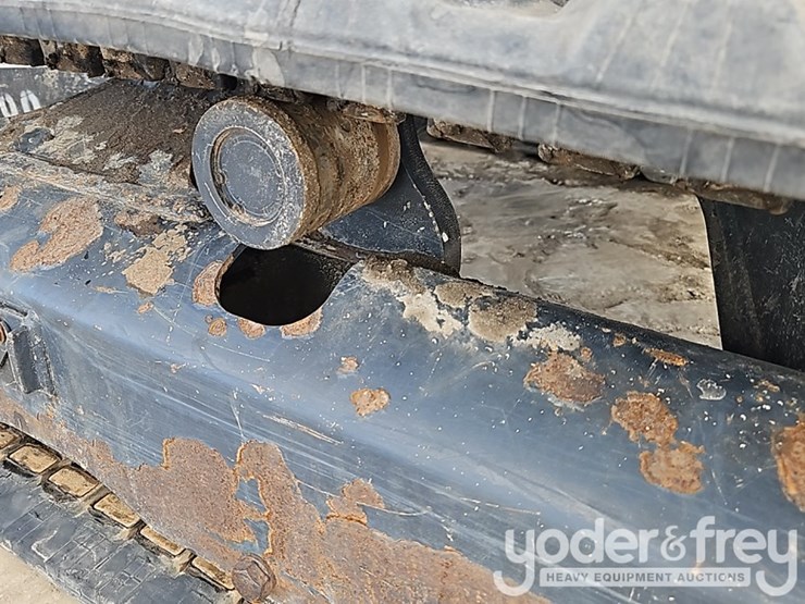 2021-yanmar-vio25-image-25