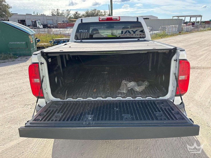 2017-chevrolet-colorado-image-10