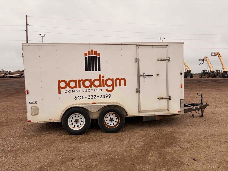 2012-carry-on-enclosed-trailer-image-5