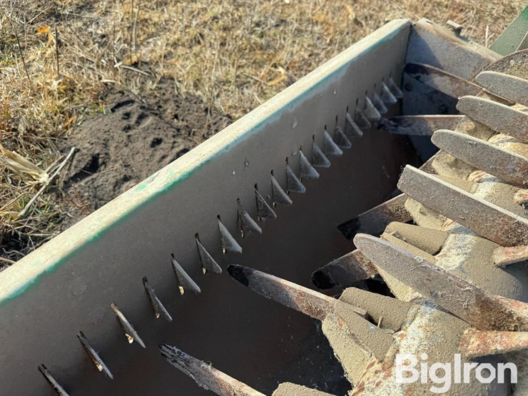 combine-chopper-spreader-image-14