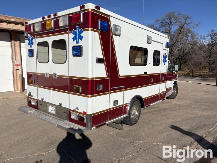 2006-ford-e450-image-5