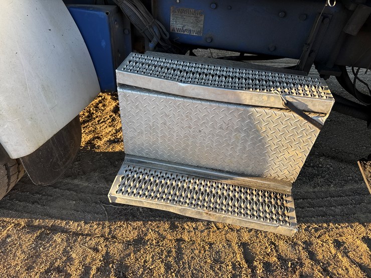 2006-peterbilt-357-image-31