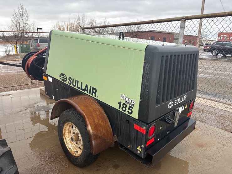 2012-sullair-185-cfm-image-1