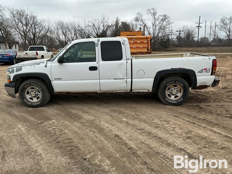 2001-chevrolet-silverado-1500-image-8
