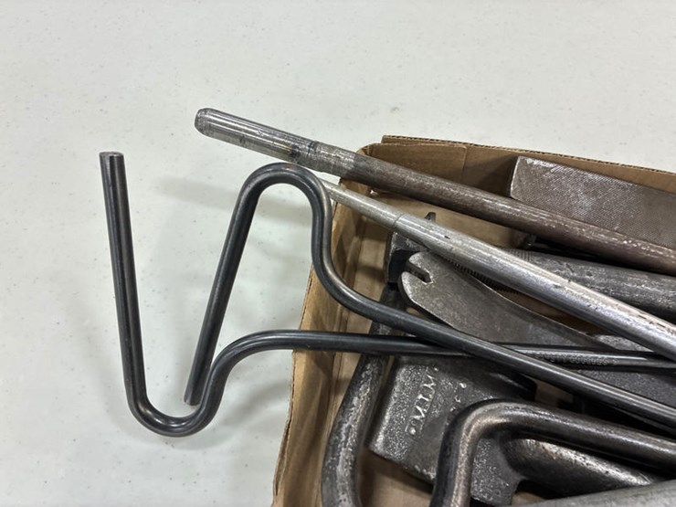 #115301-•-box-of-misc-image-2