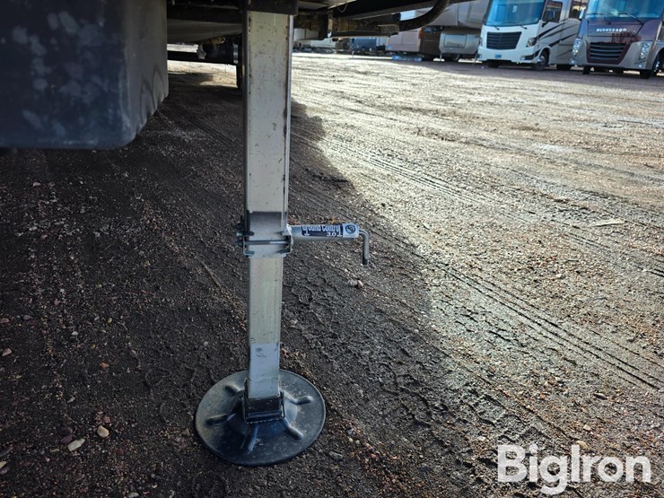 2021-keystone-sprinter-3570lft-5th-wheel-camper-image-13