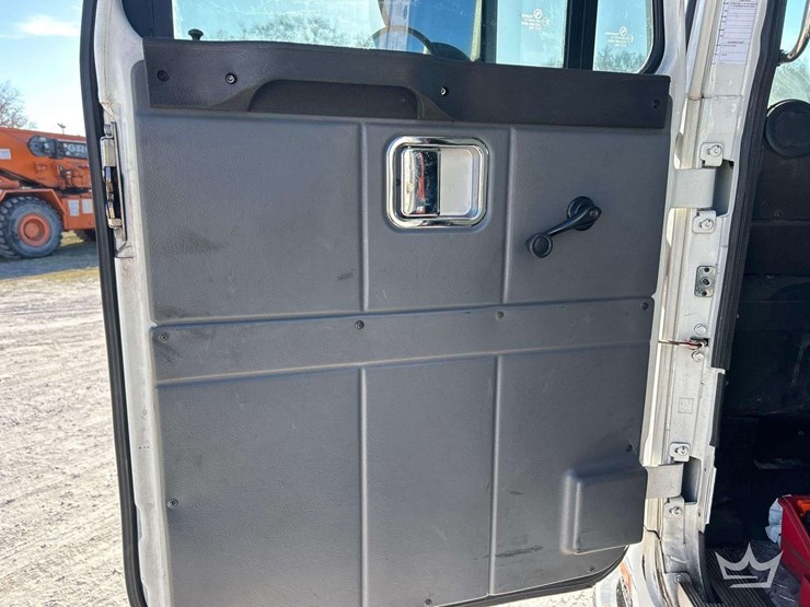 2019-autocar-xpeditor-image-25