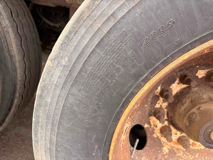 1995-utility-van-image-12