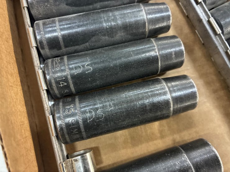 #115288-•-set-of-snap-on-metric-sockets-image-8