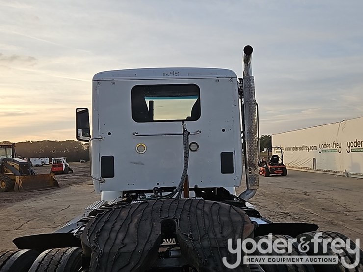 2020-peterbilt-567-image-20