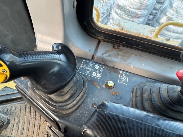 komatsu-d65px-image-46