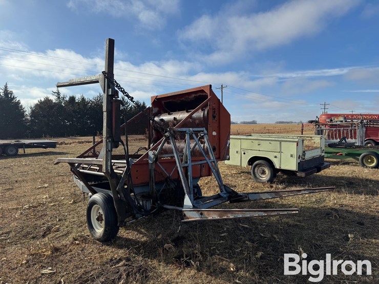 baker-bale-unroller-image-7