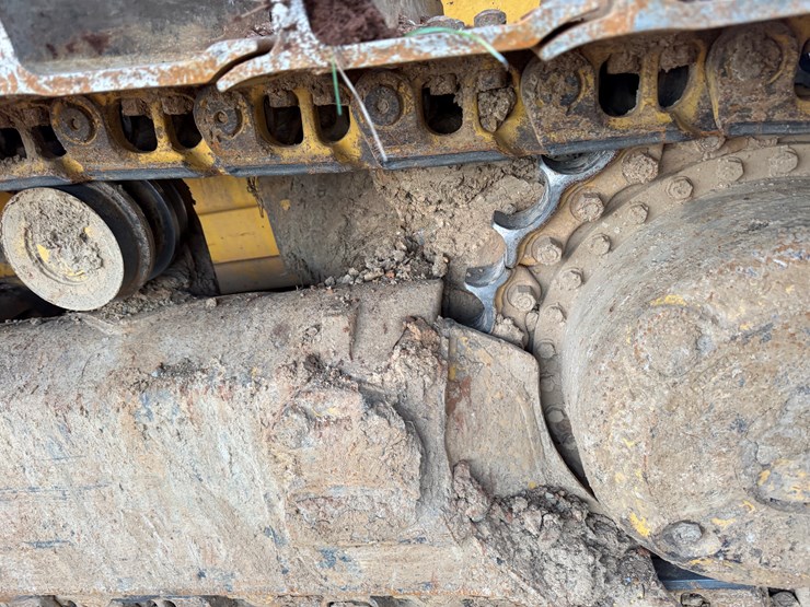 komatsu-d65px-image-61