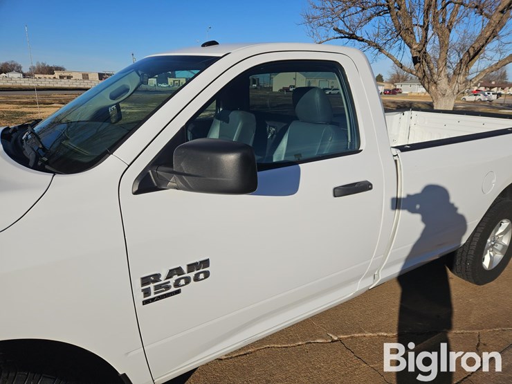 2020-dodge-1500-image-19