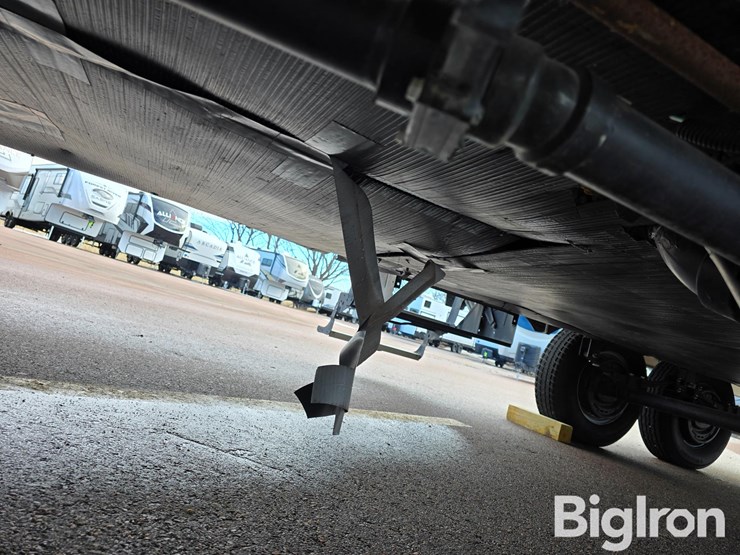 2018-keystone-outback-330rl-travel-trailer-image-20