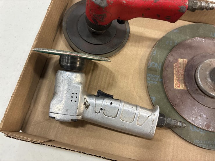 #115327-•-box-of-air-sanders-image-9