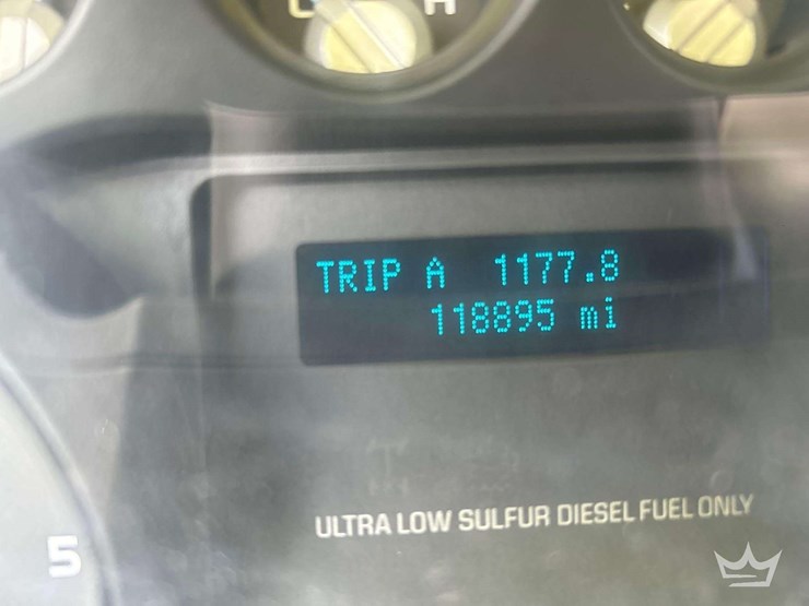 2013-ford-f750-image-11