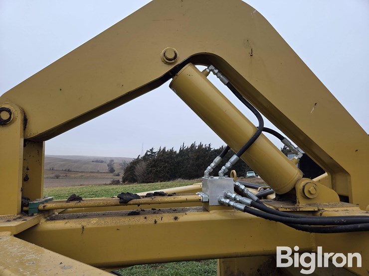 2022-holcomb-1400n-image-14