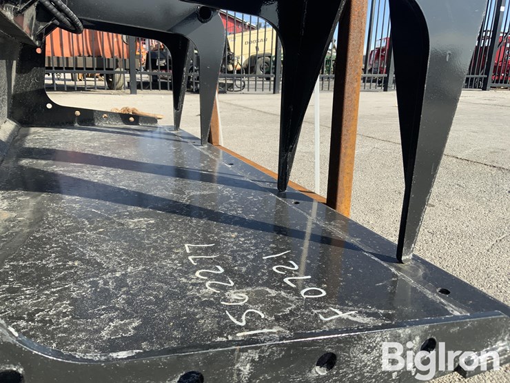 2025-giyi-pg72-72"-skid-steer-plate-grabber-grapple-bucket-image-14