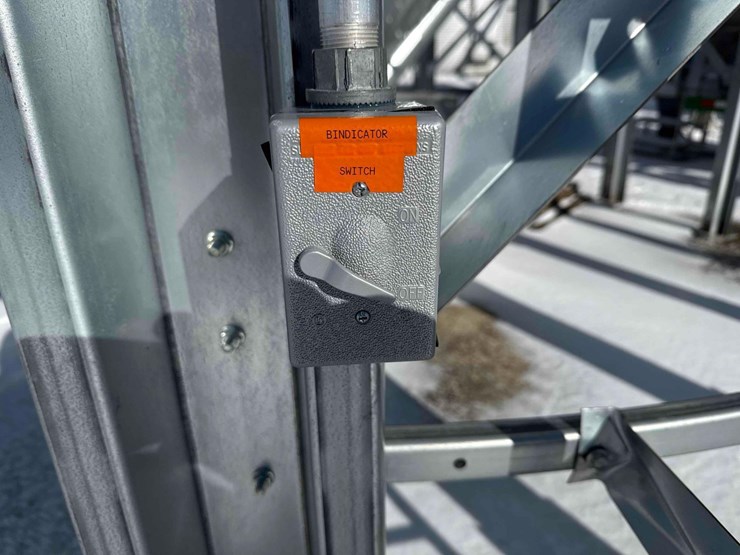 2023-sukup-v-bottom-hopper-image-12