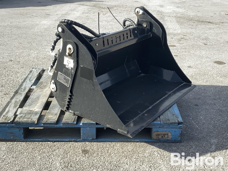 2025-giyi-gy-xkh39f-mini-skid-steer-loader-4-in-1-bucket-image-3