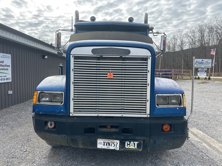 1989-freightliner-fld120-image-3