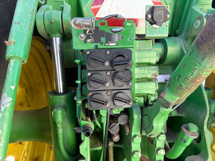1998-john-deere-8100-image-14