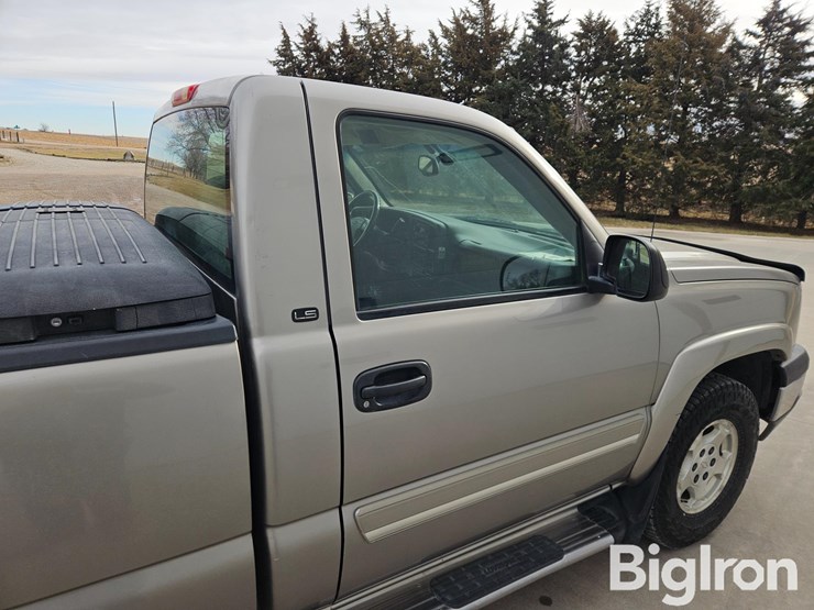 2003-chevrolet-silverado-1500-image-20