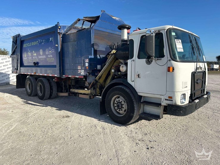 2019-autocar-xpeditor-image-2