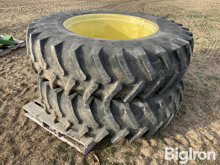 john-deere-10-image-1