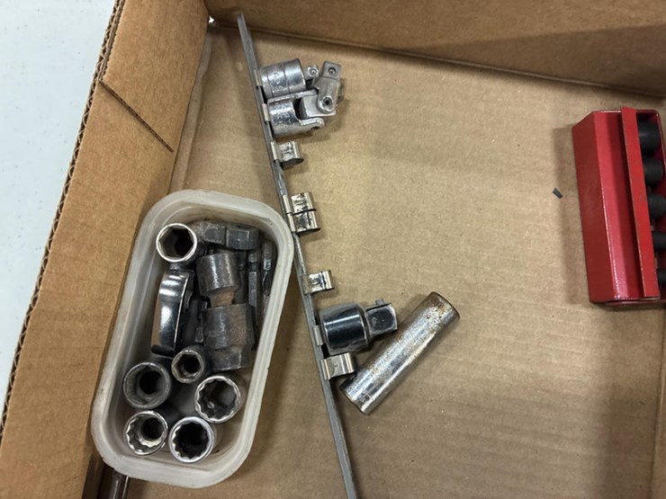 #115290-•-assortment-3/8-sockets-image-6