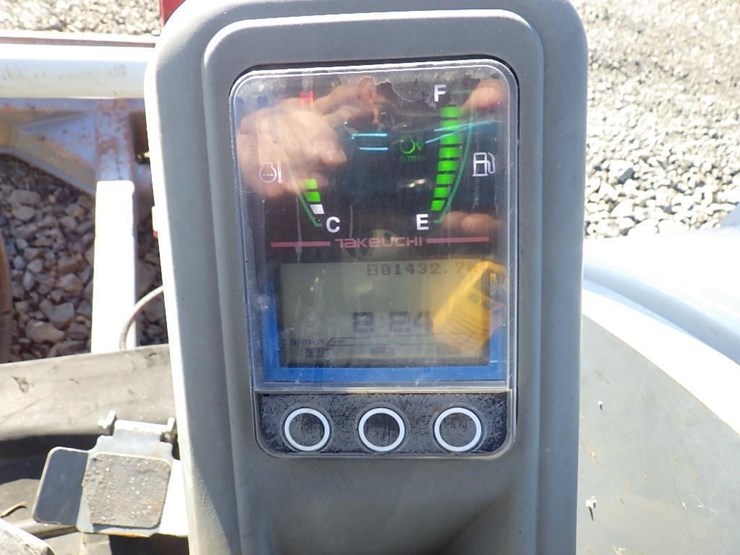 takeuchi-tb260-image-36