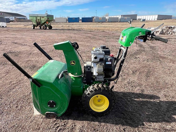 john-deere-1330se-snowblower-image-4